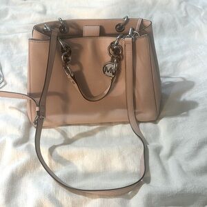Micheal Kors purse